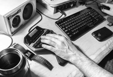 1996年AC米兰与上海申花经典对决：中意足球文化交流的里程碑